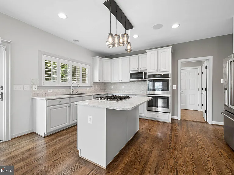 110 Bedrock Dr — Photo 14
