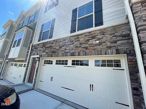 1004 Channing Park Cir Photo 1