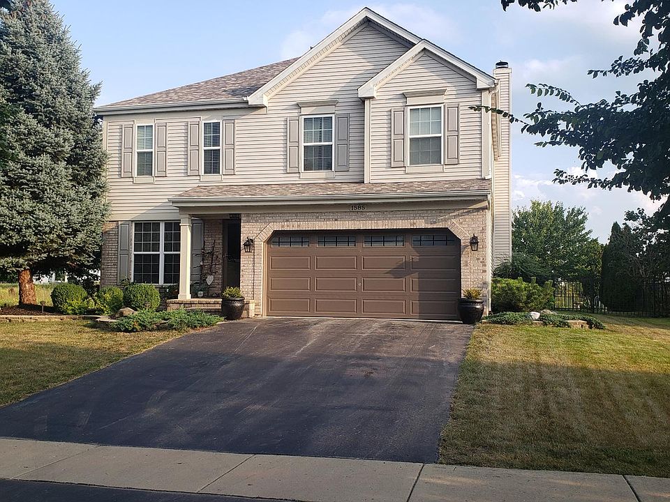 2nd image of 1585 Trails End Ln