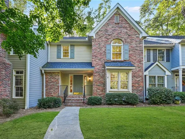 110 River Ridge Ln, Roswell, GA 30075