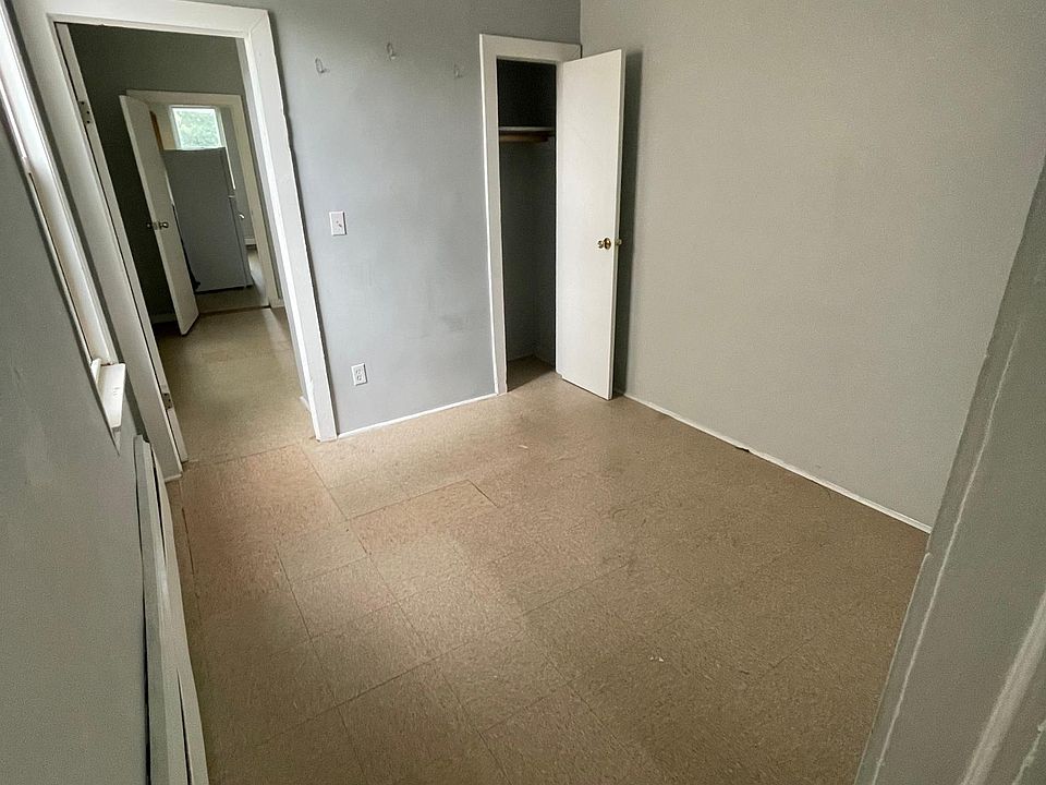 2nd image of 146 Beech St #1W
