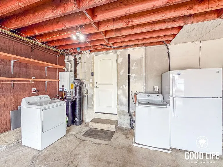 2726 Tonto Way — Photo 23