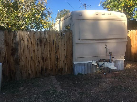 4th image of 238 W Delano St