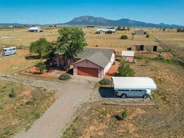 109 El Cielo Azul Cir, Edgewood, NM 87015