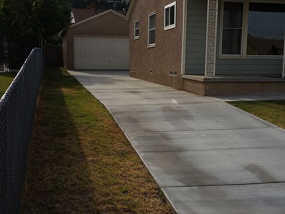 2nd image of 17050 Doublegrove St