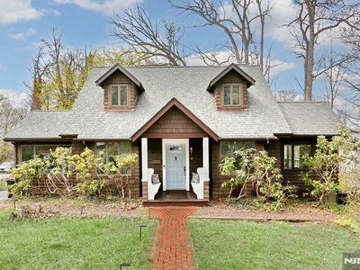 6 Maysenger Rd, Mahwah, NJ, 07430