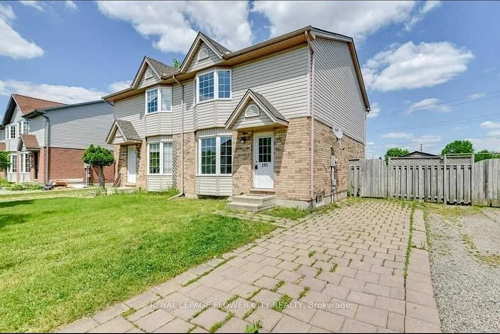 4 bed, $2,600 — Photo 1