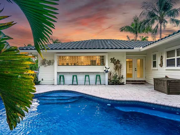 3rd image of 1421 S Ocean Dr