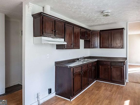 5th image of 6623 King George Way