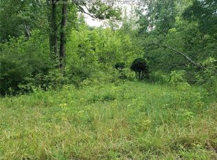 776 Poca Flats Rd, Charleston, WV 25320