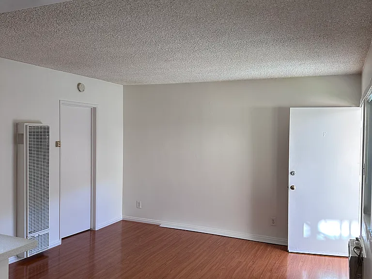 512 N Atlantic Blvd — Photo 4