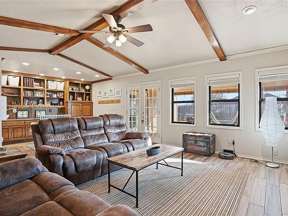 4th image of 1224 Trail Dr S