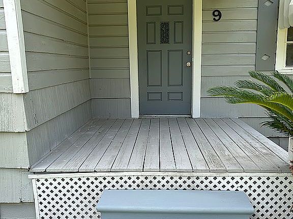 2nd image of 9 Davis Bayou Cir