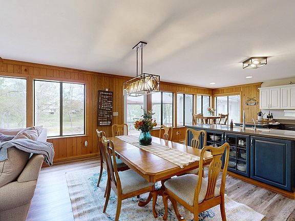 5th image of 37 Shore Ln