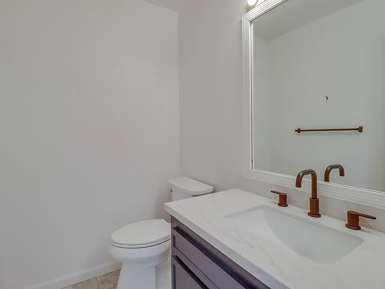 3222 Old Bridgeport Way — Photo 30