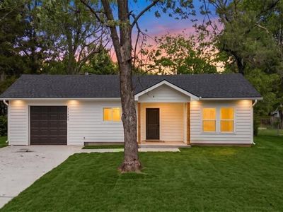 11407 Spruce Ave, Kansas City, MO, 64137