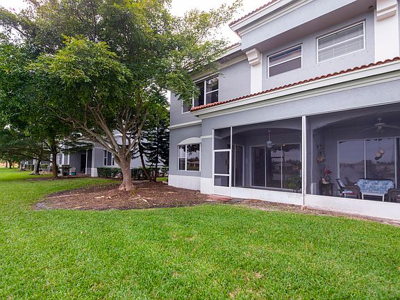 5th image of 2137 SW Cape Cod Drive