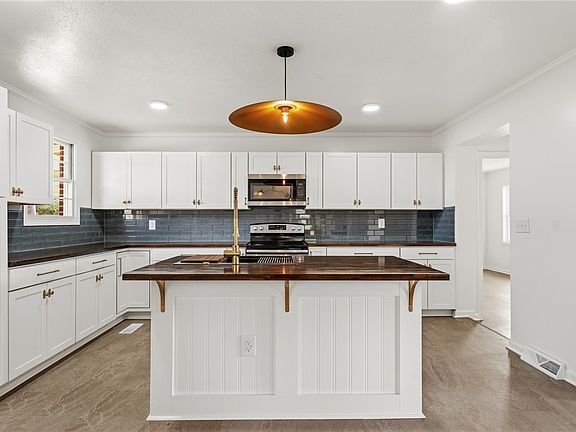 3rd image of 311 Blue Ridge Ave