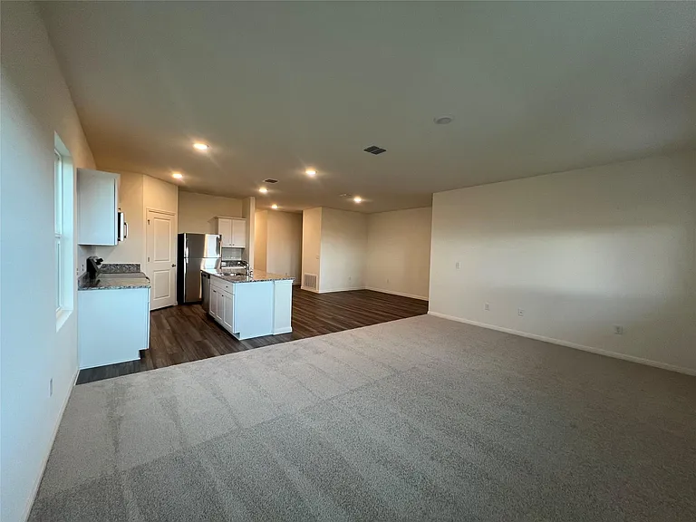 124 Rother Pl — Photo 7