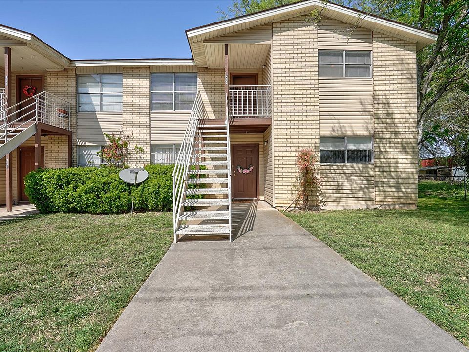 1st image of 714 Old Martindale Rd