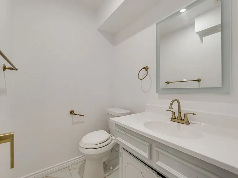 7124 Teresita Trl — Photo 18