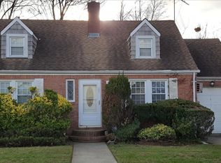 307 McKinley St, West Hempstead, NY 11552
