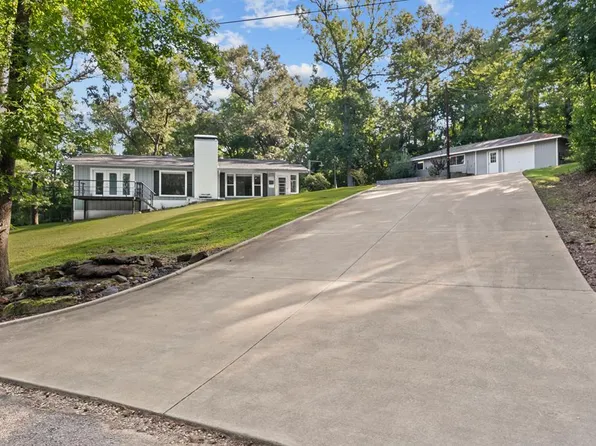 1060 An County Rd #376, Palestine, TX 75803