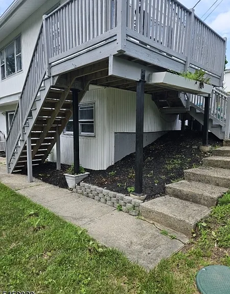 25 Ivy Pl — Photo 3
