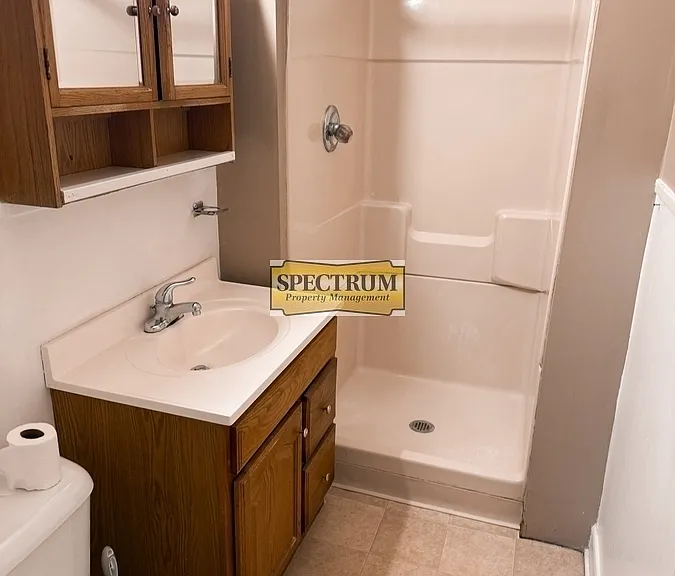 195 Holland St #2 — Photo 4