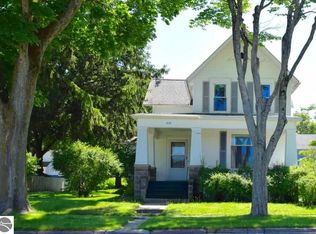 381 2nd St, Manistee, MI 49660