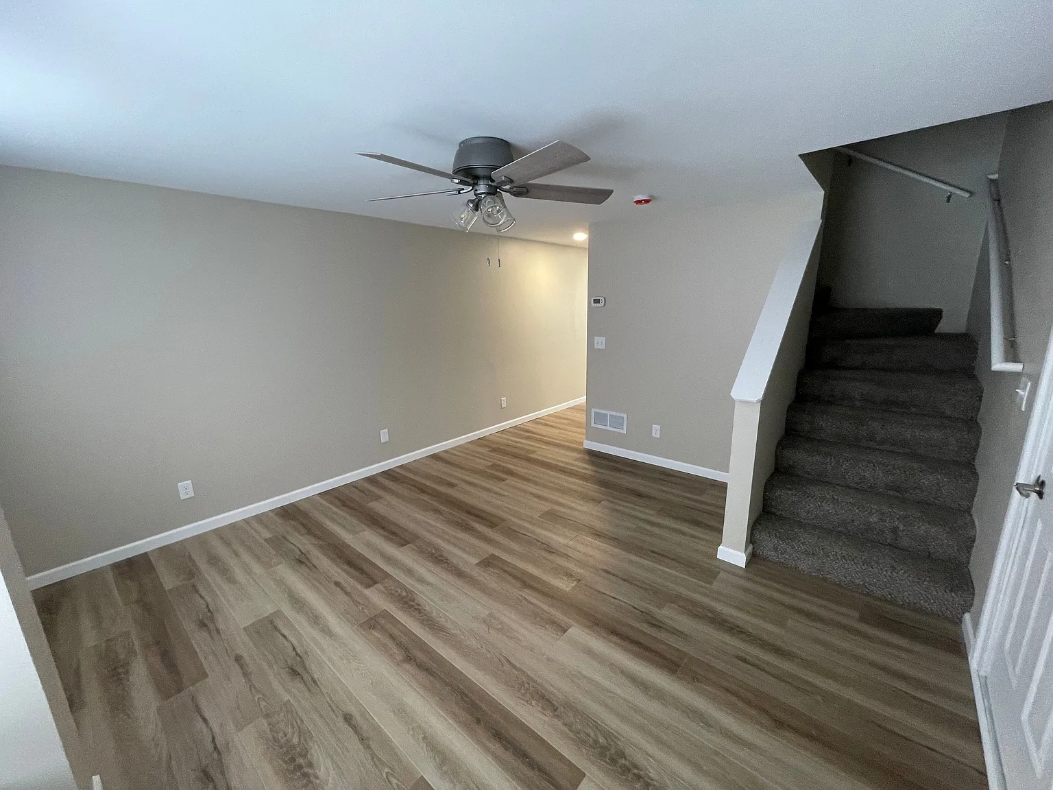 1 bed, 800 sqft, $1,375 — Photo 1