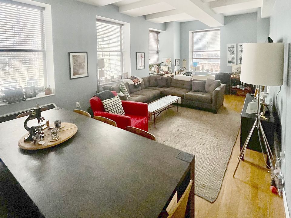 1st image of 99 John St APT 1703