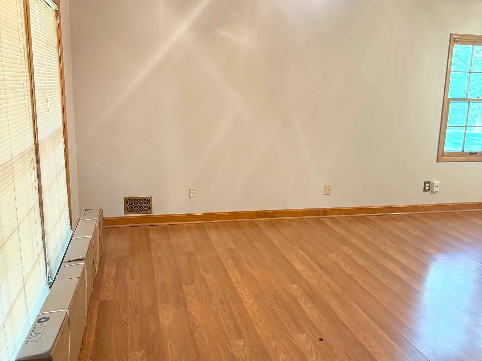 3 bed, 1782 sqft, $1,900 — Photo 2