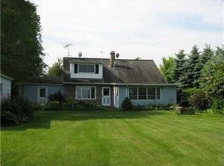 4881 E Lake Rd, Burt, NY 14028