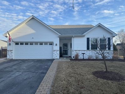 687 Glen Cove Ln, Hampshire, IL, 60140