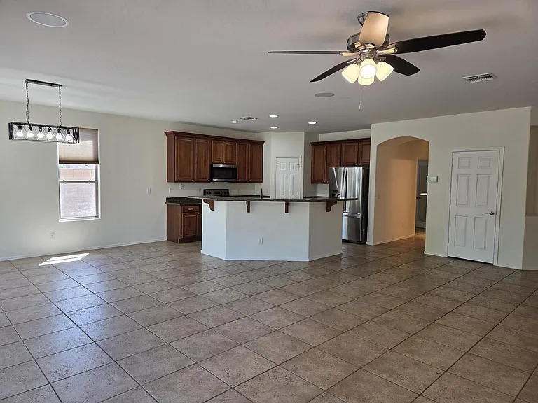 1828 E Beverly Rd — Photo 15
