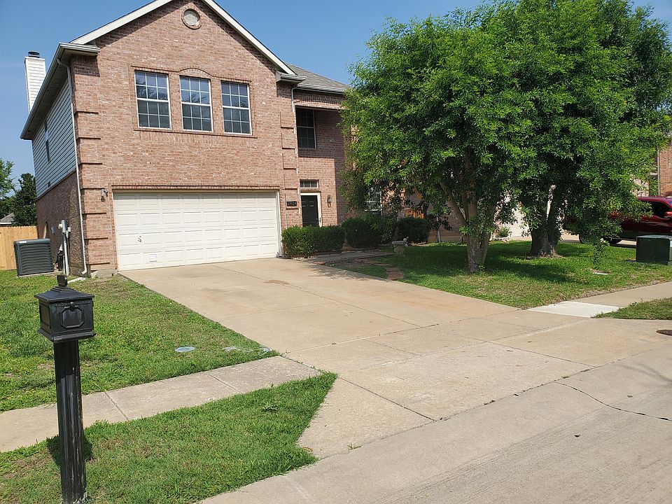 1st image of 2404 Pharr Dr