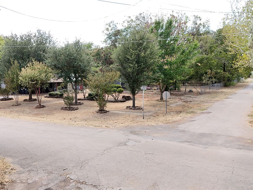 1st image of 421 Houston Ave