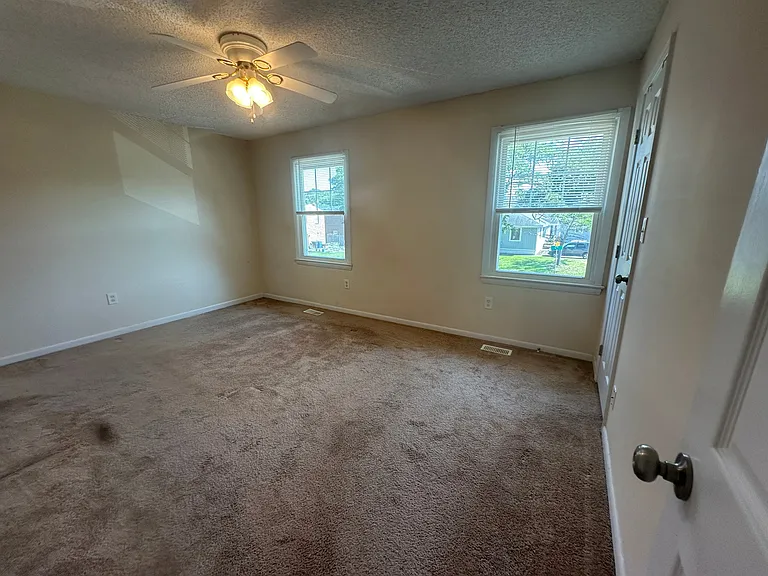 914 C Ave — Photo 18
