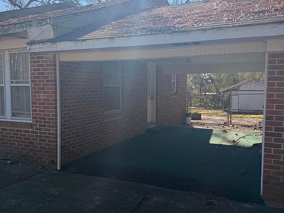 2nd image of 3851 36th St