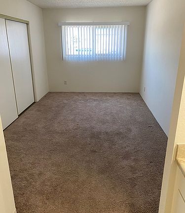 5th image of 8240 Whitsett Ave