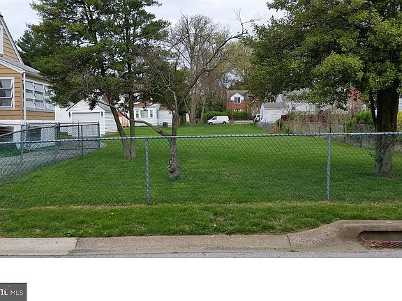 3rd image of 2605 Washington Ave