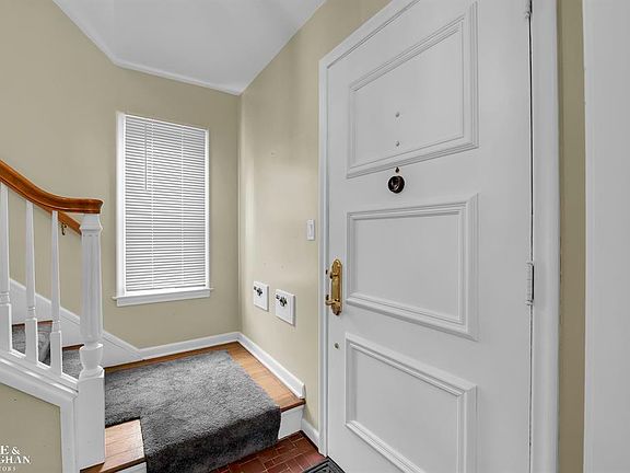 2nd image of 15812 Windmill Pointe Dr