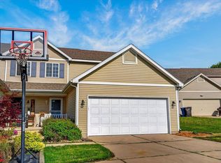 823 Vista Ridge Drive, Mount Horeb, WI 53572