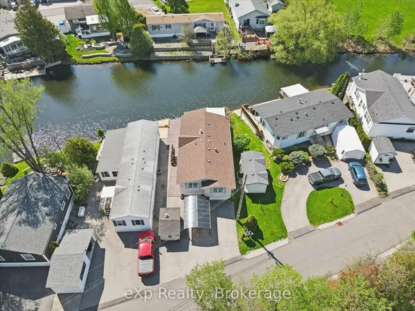 18 Jasper Hts, Puslinch, ON N0B 2J0