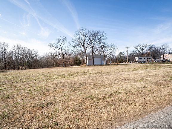 5th image of 380 E 437th Rd