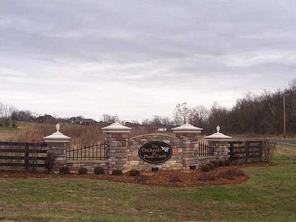 5th image of 34 Peach Orchard Cir