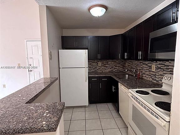3rd image of 15630 SW 80th St #I-305