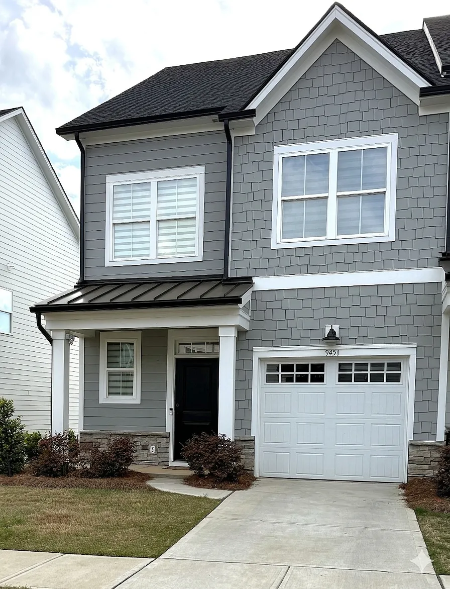 Photo 2 of 32 - 9451 Munsing Dr - Charlotte, NC Building Photo - 9451 Munsing Dr