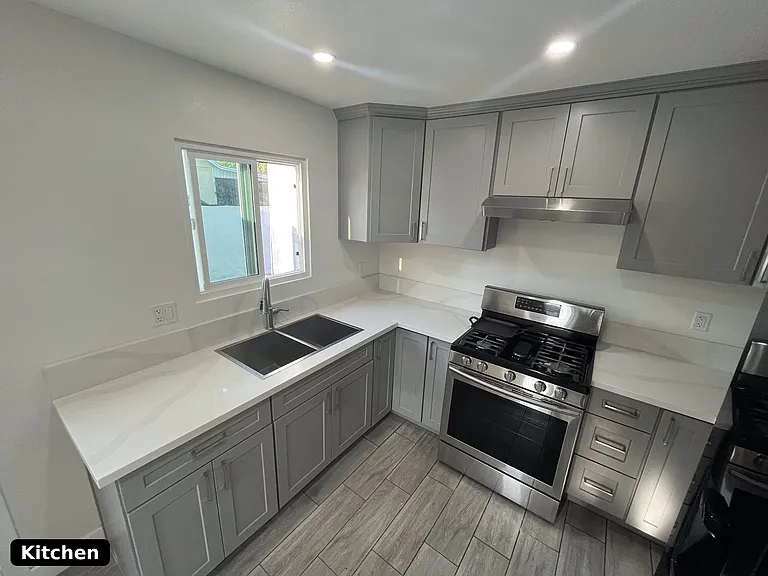 4729 Merced Ave — Photo 4